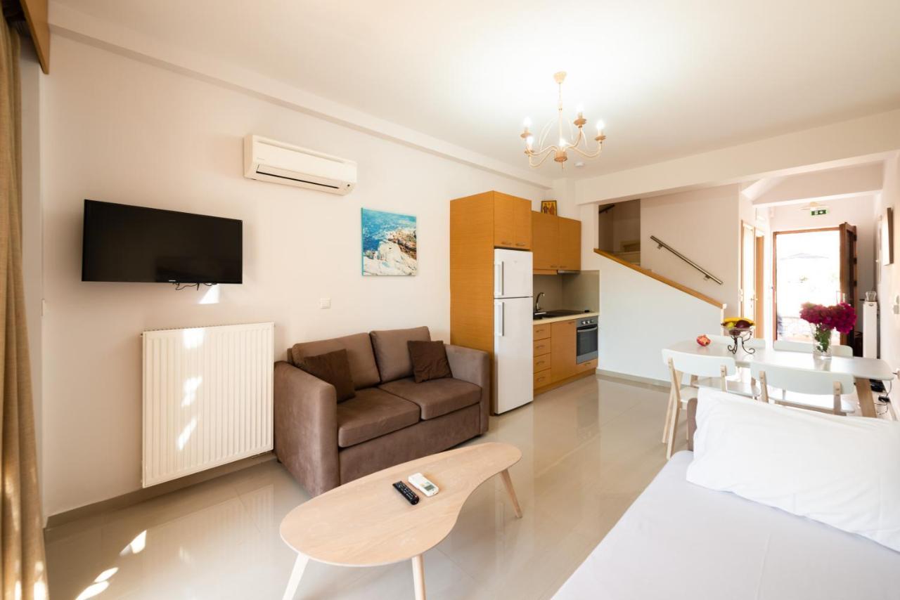 Mani Houses Selinitsa Art Koloveas อายิโอสนิโกลาโอส ภายนอก รูปภาพ